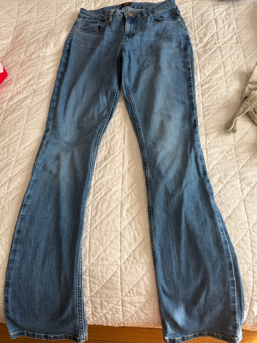 Lee Women's Skinny-to-Flare Jeans in Medium Blue